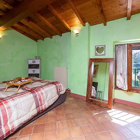 Nocino - Regarda Travel Ferienhaus