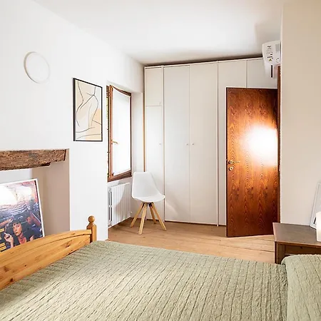 Nocino - Regarda Travel Ferienhaus *