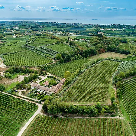 بيت للعطل Nocino - Regarda Travel *