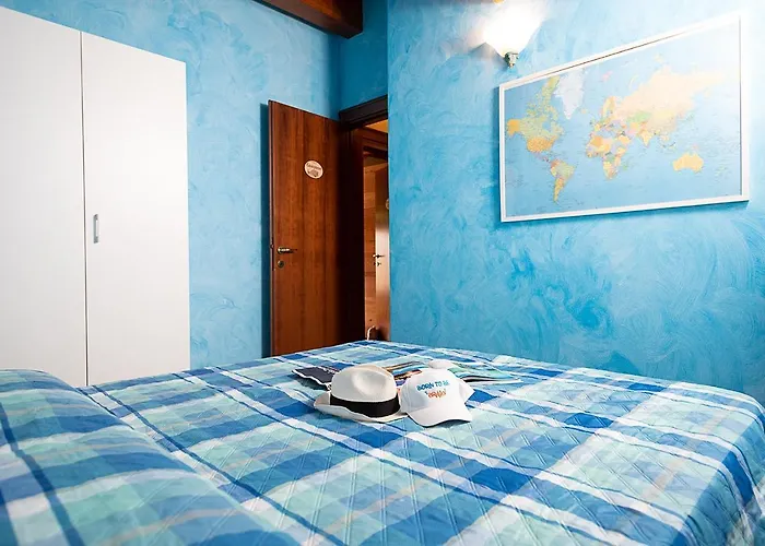 بيت للعطل Nocino - Regarda Travel *