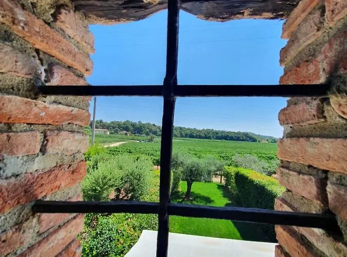 Nocino - Regarda Travel بيت للعطل