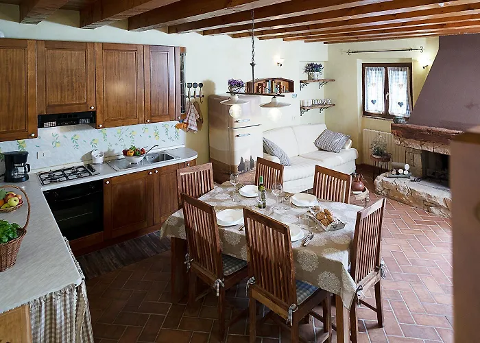 Nocino - Regarda Travel بيت للعطل *