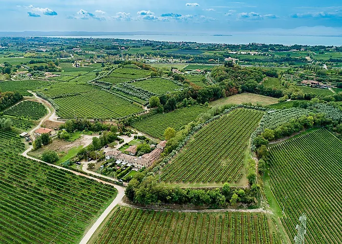 بيت للعطل Nocino - Regarda Travel *